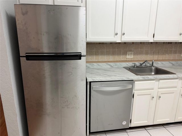 3956 VERSAILLES DRIVE 3956B, Orlando, FL 32808