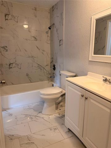 3956 VERSAILLES DRIVE 3956B, Orlando, FL 32808