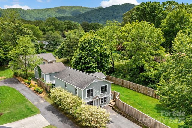 24 Browndale Road, Asheville, NC 28805