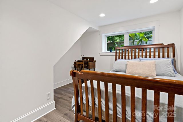 24 Browndale Road, Asheville, NC 28805