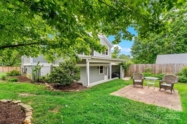 24 Browndale Road, Asheville, NC 28805