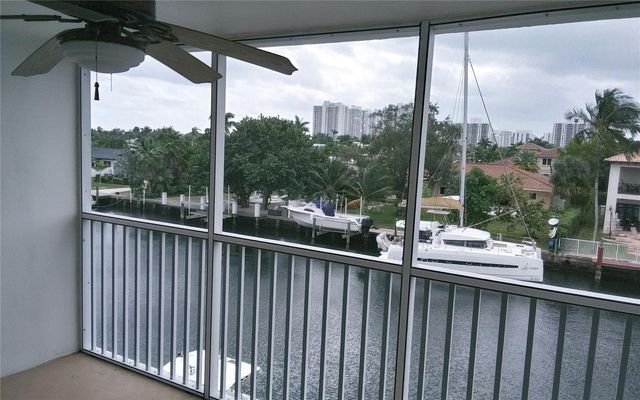 465 Paradise Isle Boulevard 307, Hallandale Beach, FL 33009