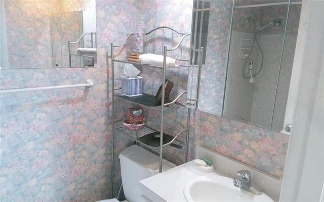 465 Paradise Isle Boulevard 307, Hallandale Beach, FL 33009