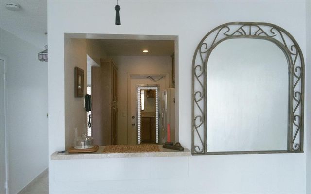 465 Paradise Isle Boulevard 307, Hallandale Beach, FL 33009