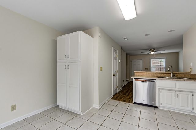 709 26th Ave S Apt M, North Myrtle Beach, SC 29582