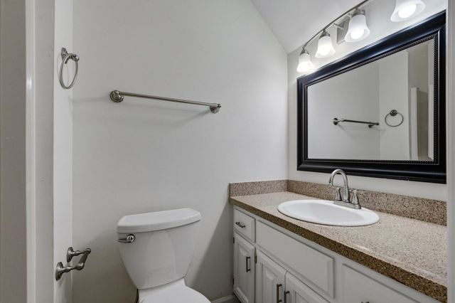 709 26th Ave S Apt M, North Myrtle Beach, SC 29582