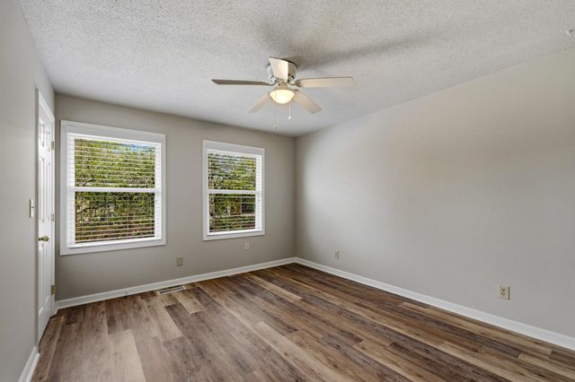 709 26th Ave S Apt M, North Myrtle Beach, SC 29582