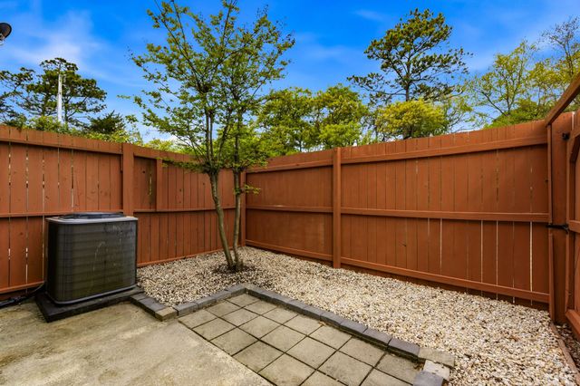 709 26th Ave S Apt M, North Myrtle Beach, SC 29582