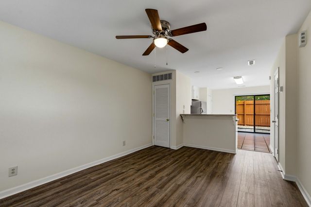 709 26th Ave S Apt M, North Myrtle Beach, SC 29582