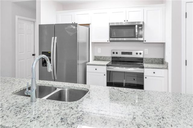 4 Hames Street, Lexington, NC 27295