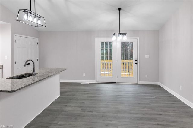 4 Hames Street, Lexington, NC 27295