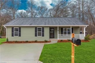 4 Hames Street, Lexington, NC 27295