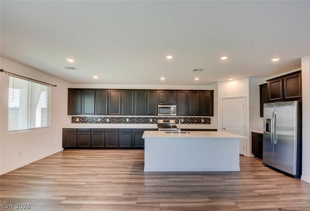 6808 Bayou Hollow Avenue, Las Vegas, NV 89156