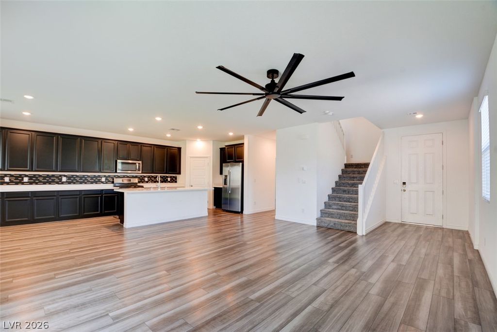 6808 Bayou Hollow Avenue, Las Vegas, NV 89156 — photo 2