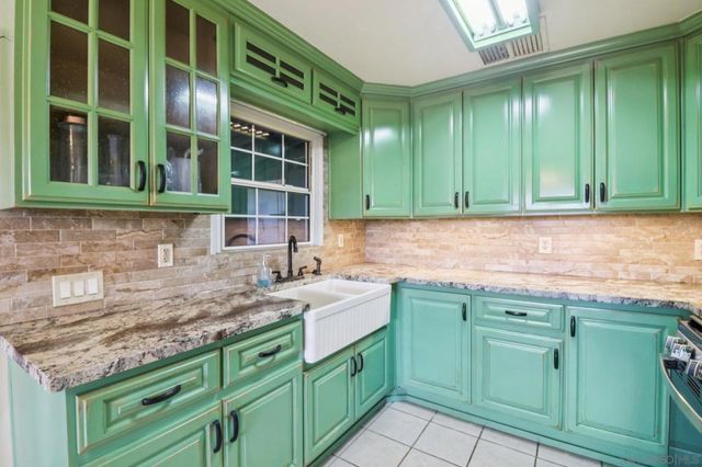 8800 Gardena Rd., Lakeside, CA 92040