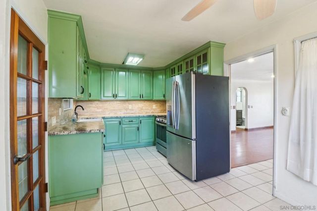 8800 Gardena Rd., Lakeside, CA 92040