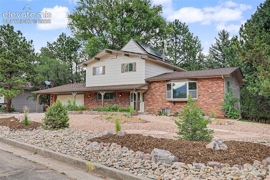 7055 Raven Hills Place, Colorado Springs, CO 80919 — photo 2