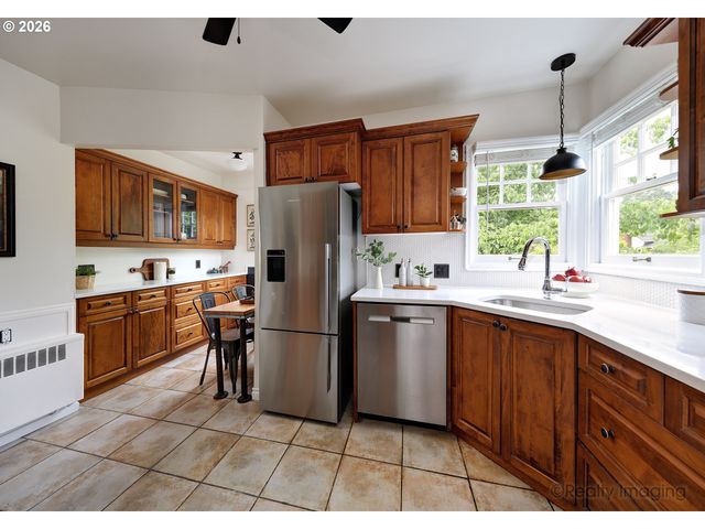 3640 Ne 69TH Ave, Portland, OR 97213