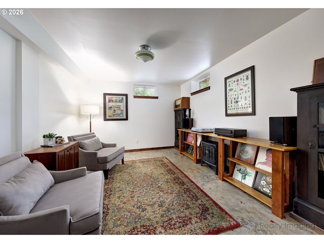 3640 Ne 69TH Ave, Portland, OR 97213