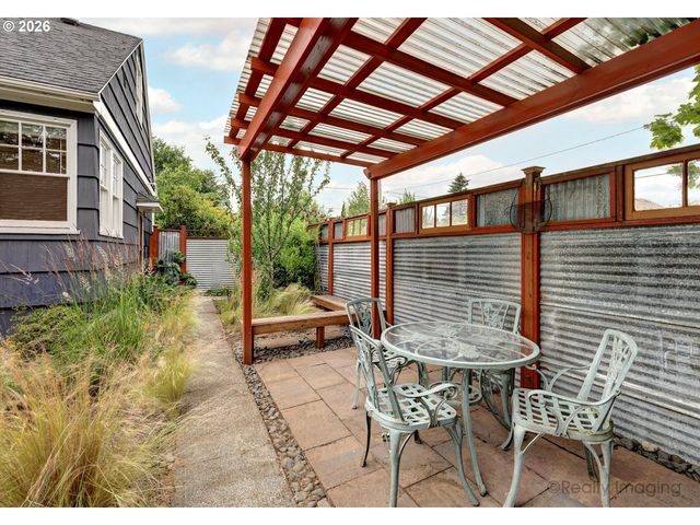 3640 Ne 69TH Ave, Portland, OR 97213