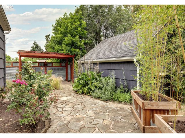 3640 Ne 69TH Ave, Portland, OR 97213