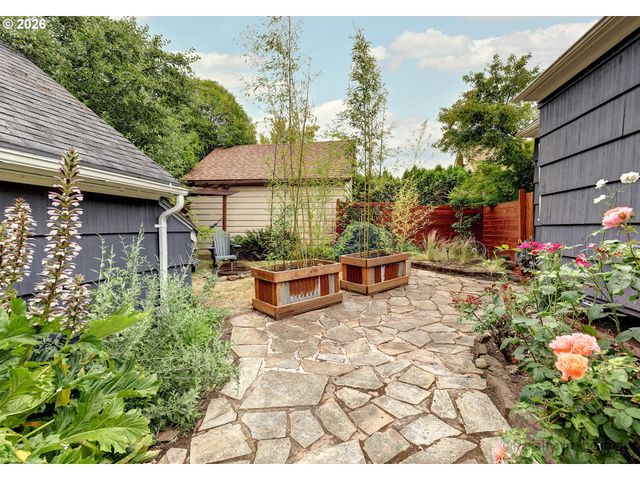 3640 Ne 69TH Ave, Portland, OR 97213