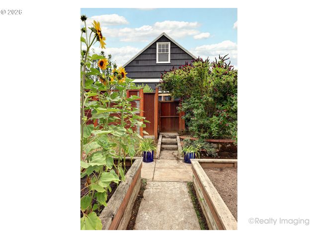 3640 Ne 69TH Ave, Portland, OR 97213