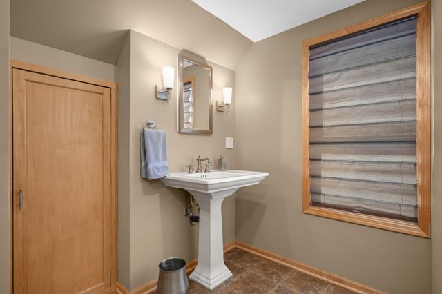 4216 Utica Avenue S, Saint Louis Park, MN 55416
