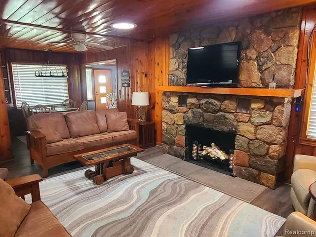 7710 N Us Highway 23, Oscoda, MI 48750