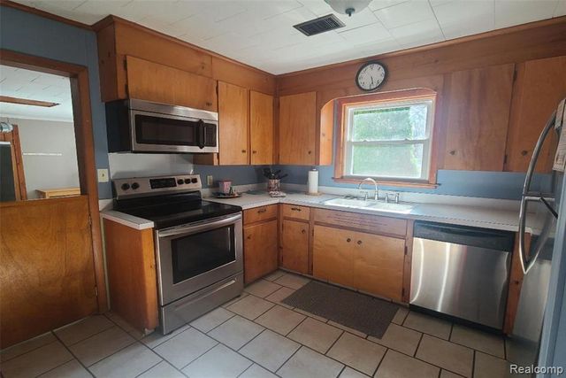 7710 N Us Highway 23, Oscoda, MI 48750