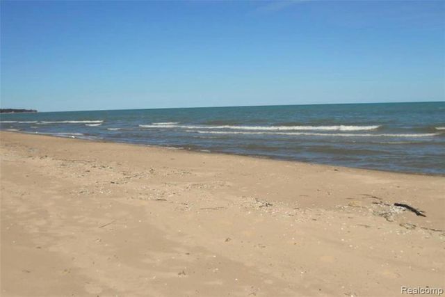 7710 N Us Highway 23, Oscoda, MI 48750