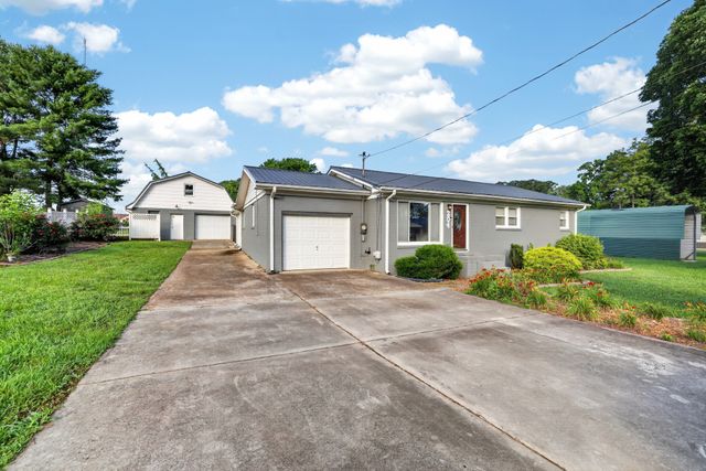 204 Homeward Ave, Winchester, TN 37398
