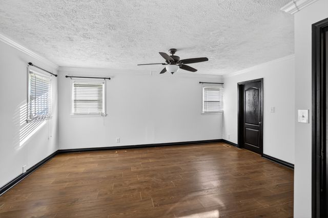 204 Homeward Ave, Winchester, TN 37398