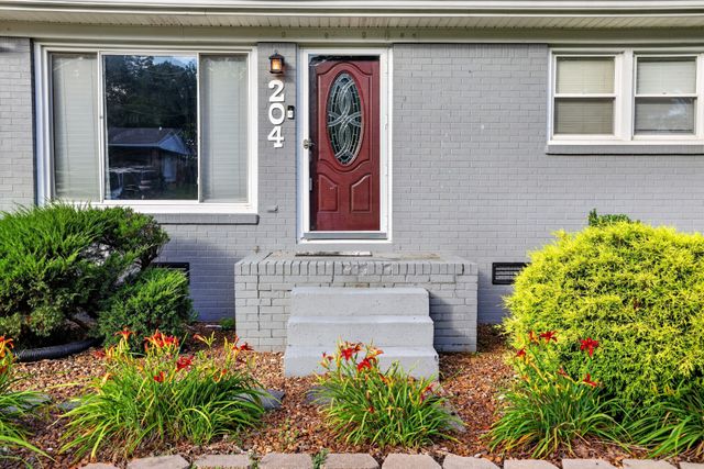 204 Homeward Ave, Winchester, TN 37398