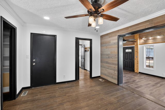 204 Homeward Ave, Winchester, TN 37398
