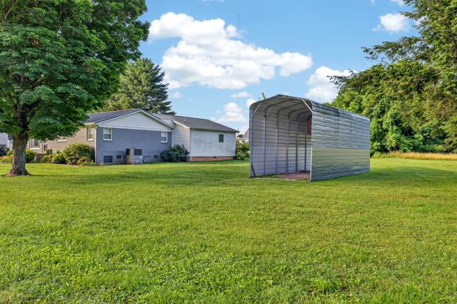 204 Homeward Ave, Winchester, TN 37398