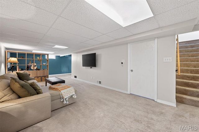 1335 Pinetree Lane, Webster Groves, MO 63119