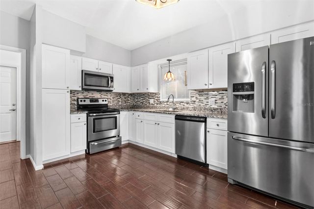 5711 21ST STREET W, Bradenton, FL 34207