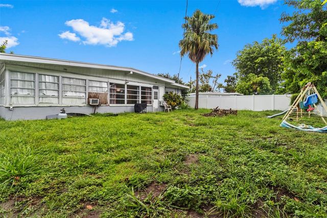 5711 21ST STREET W, Bradenton, FL 34207