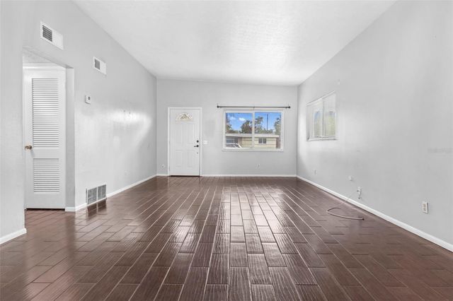 5711 21ST STREET W, Bradenton, FL 34207