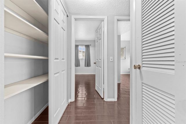5711 21ST STREET W, Bradenton, FL 34207