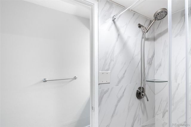 2231 S Vaughn Way 118B, Aurora, CO 80014