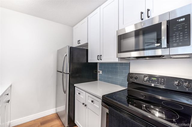 2231 S Vaughn Way 118B, Aurora, CO 80014