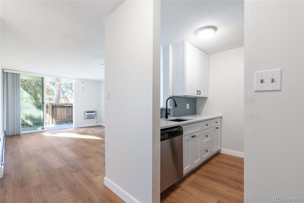 2231 S Vaughn Way 118B, Aurora, CO 80014