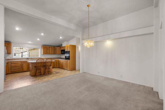 2325 NE Wintergreen Drive, Bend, OR 97701