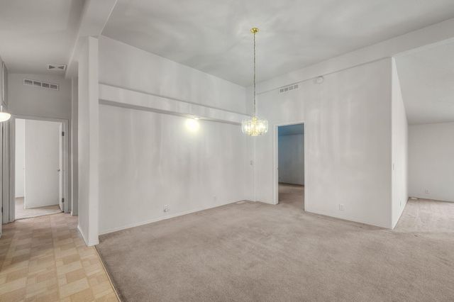 2325 NE Wintergreen Drive, Bend, OR 97701