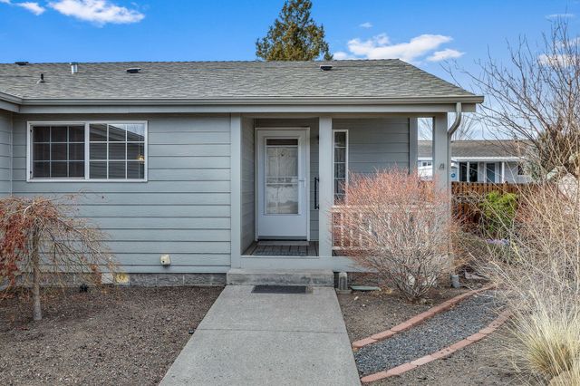 2325 NE Wintergreen Drive, Bend, OR 97701