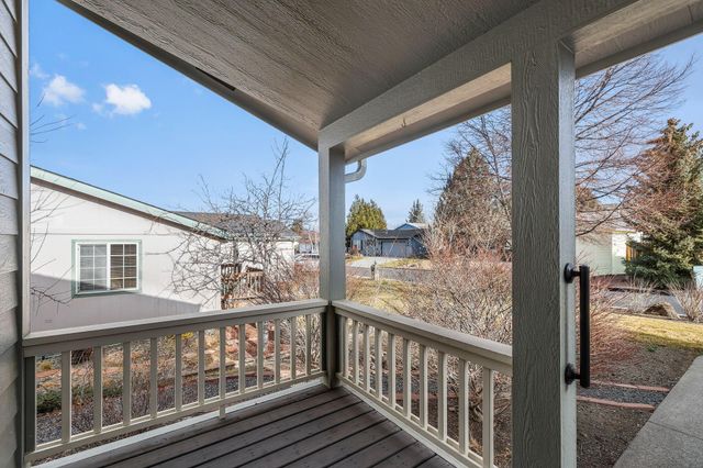 2325 NE Wintergreen Drive, Bend, OR 97701