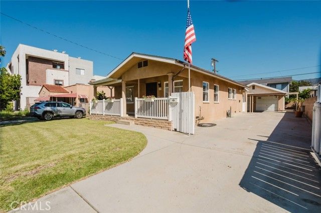 609 Alexander Street, Glendale, CA 91203