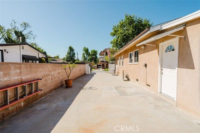 609 Alexander Street, Glendale, CA 91203